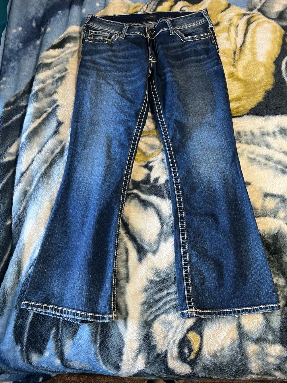 Silver Jeans Dark Blue Flare Jeans with Contrast Stitching